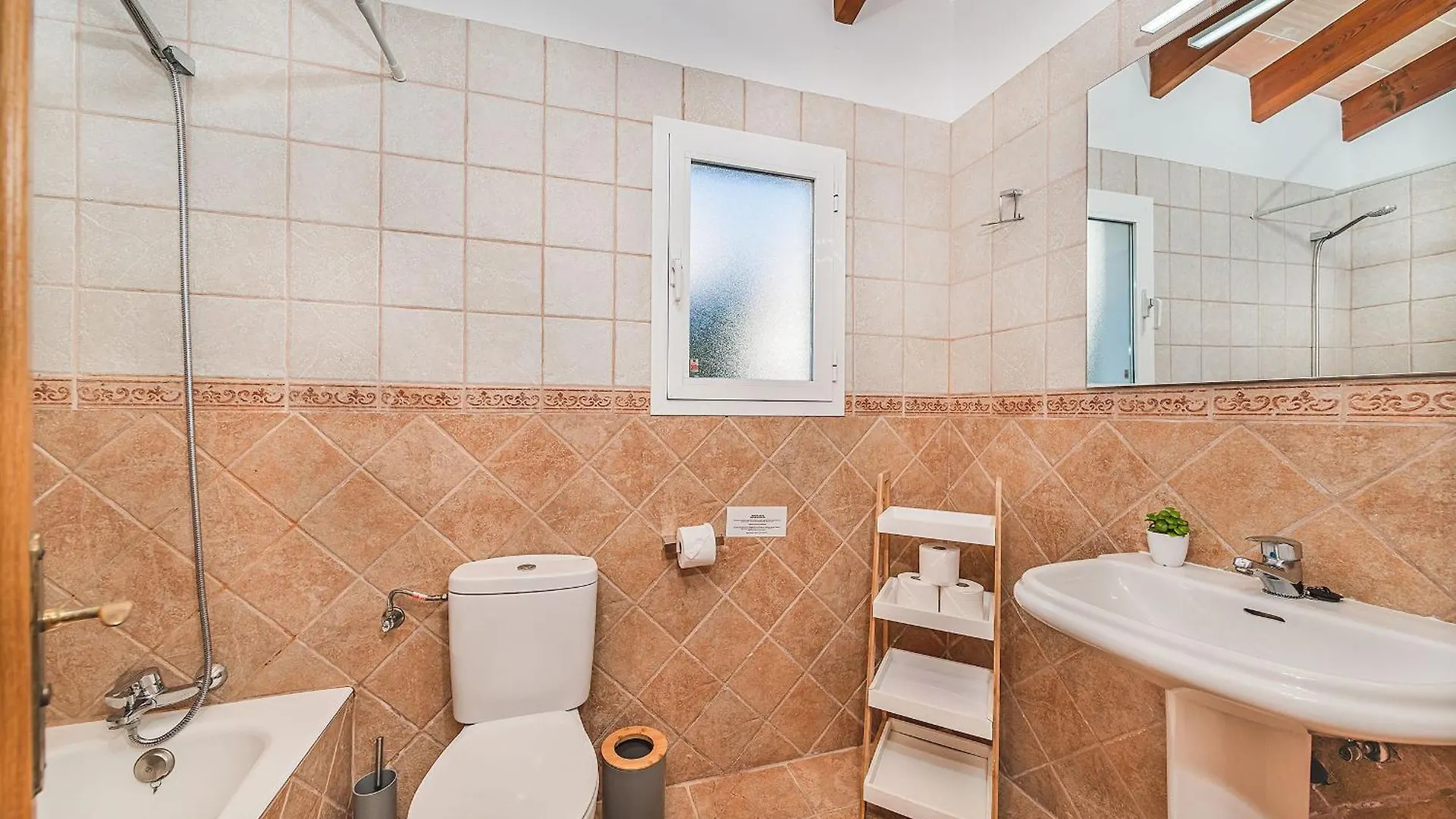 אלקודיה Villa Belgica